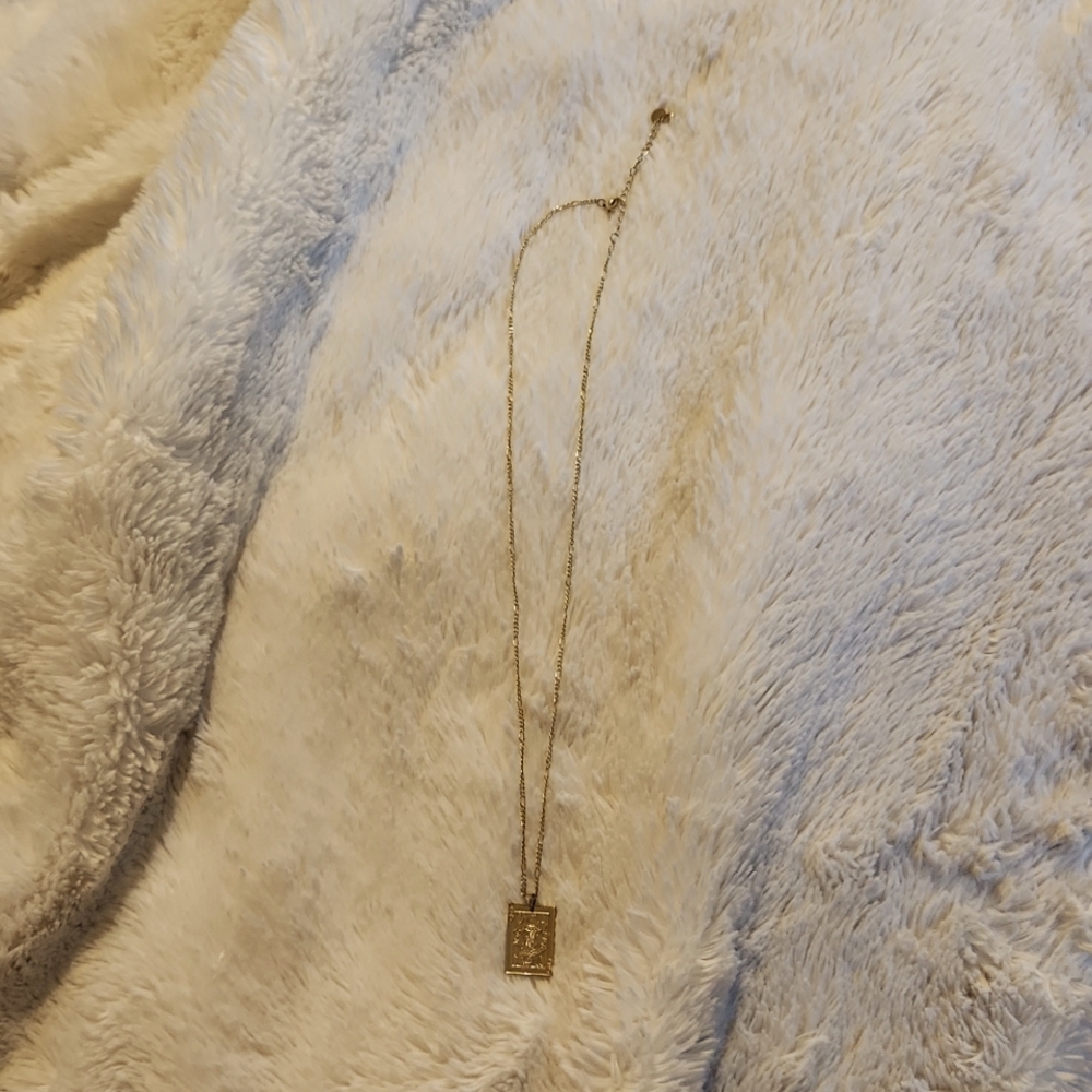 Heart Made of Gold Queen of Hearts Necklace